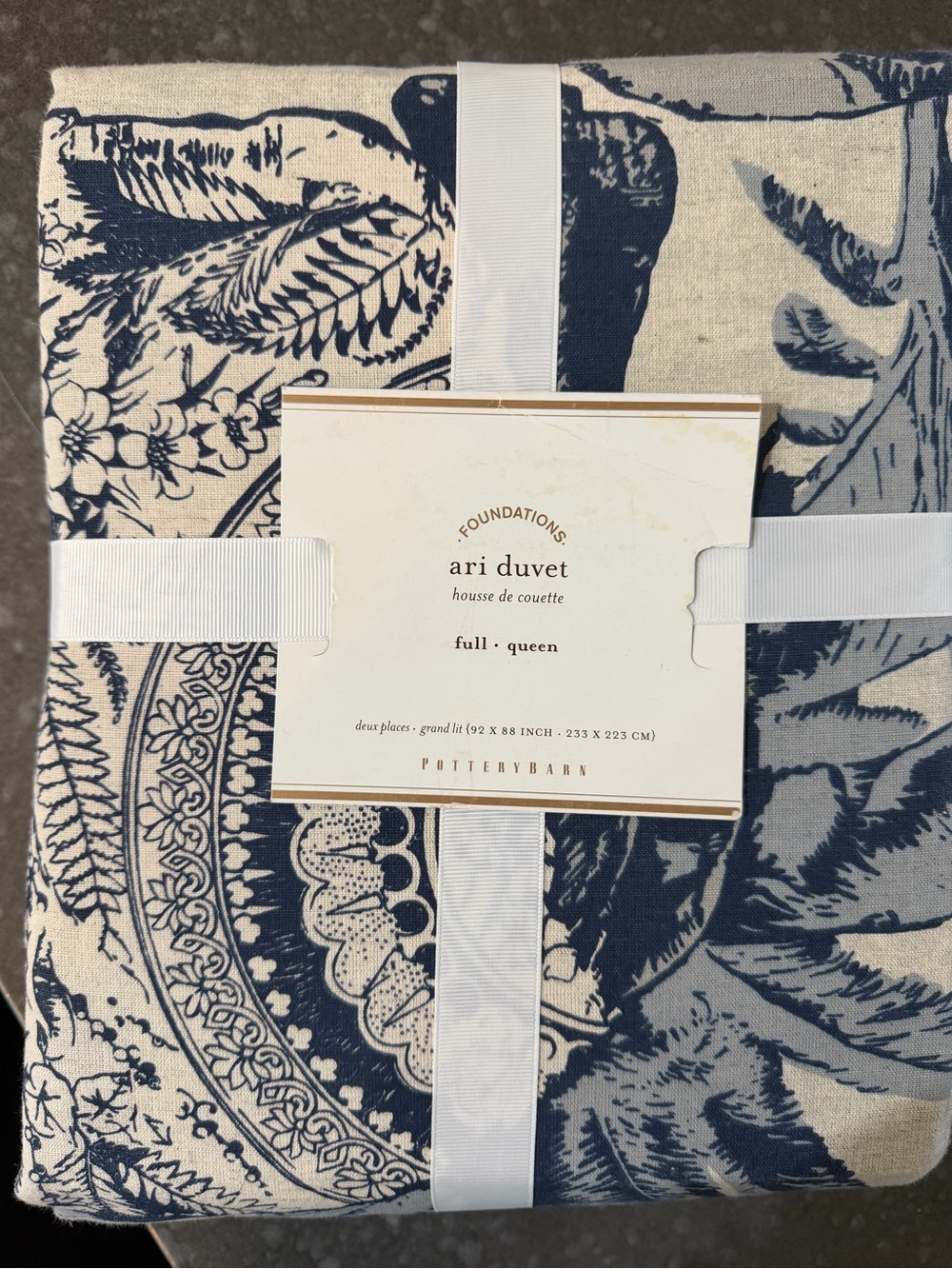 Pottery Barn Ari Duvet Cover in Navy and Cream